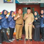 Bupati Tanggamus Saleh Asnawi meluncurkan bantuan ATENSI Kemensos RI senilai Rp1,07 miliar untuk 562 warga rentan di Kabupaten Tanggamus.