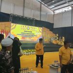 "Ketua DPD Partai Golkar Tanggamus Hanan A Rozak menghadiri Temu Kangen dan Konsolidasi Kader Golkar di Pulaupanggung yang dihadiri ribuan kader dan simpatisan."