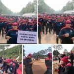 Buruh Garda Metal FSPMI KSPI bersama personel Polri mengikuti gladi akbar Hari Bhayangkara ke-80 sebagai simbol persatuan dan kolaborasi menjaga keamanan Indonesia.