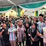 Ratusan santri bersama Ketua DPW PKB Lampung Chusnunia Chalim mengikuti nonton bareng Final Piala Dunia 2026 di Pondok Pesantren Al Hikmah Bandar Lampung.