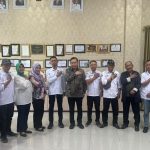 Audiensi Jamkeswatch Lampung bersama Kepala Dinas Kesehatan Provinsi Lampung Edwin Rusli membahas persoalan BPJS Kesehatan, pelayanan rumah sakit, ketersediaan obat, dan perluasan Universal Health Coverage (UHC) di Balai Pertemuan Dinas Kesehatan Provinsi Lampung.